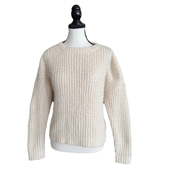 Ivy + Main Cream Fuzzy Ribbed Knit Sweater Size L Pullover Crew neck Minimalist - Picture 1 of 6